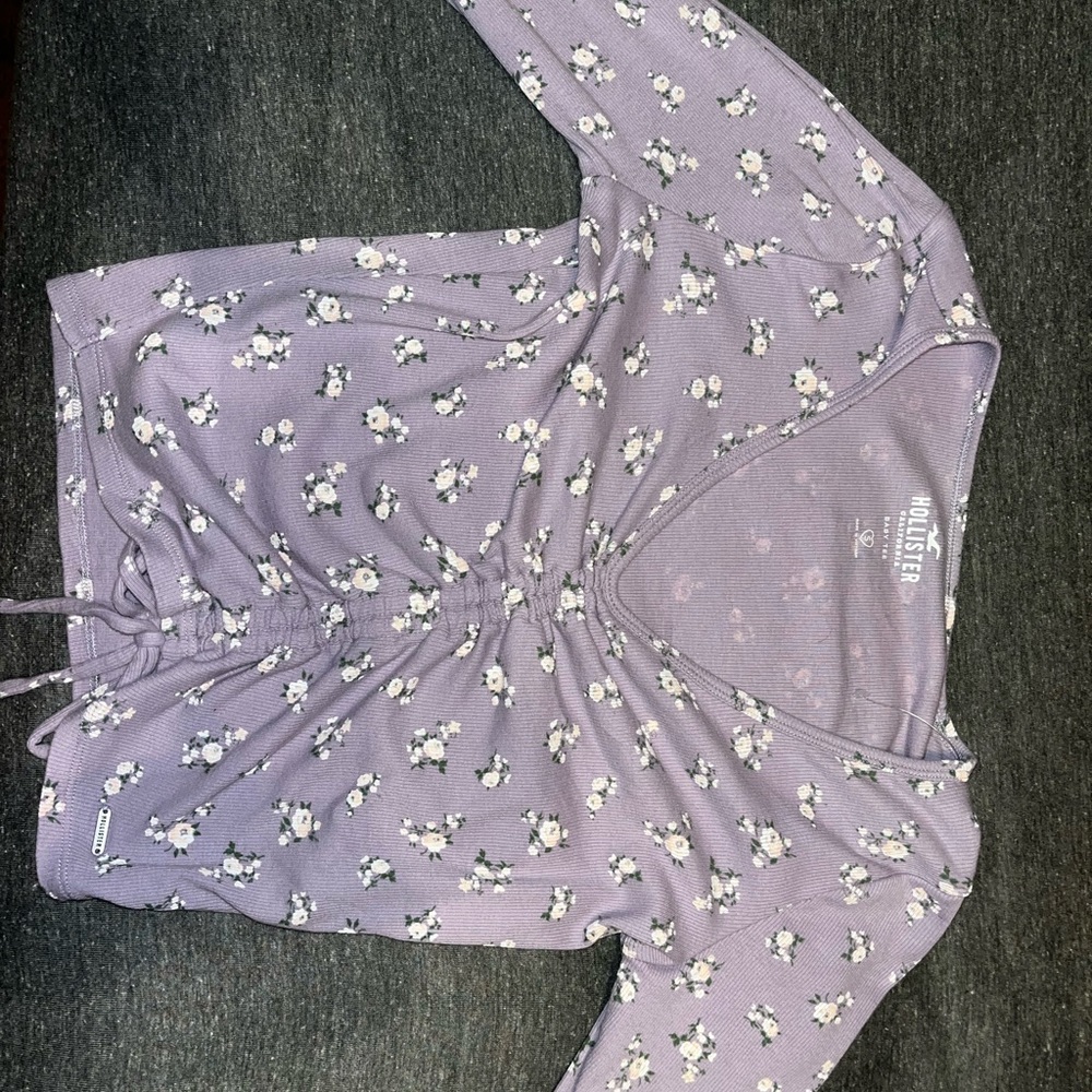 Cropped Hollister long sleeve